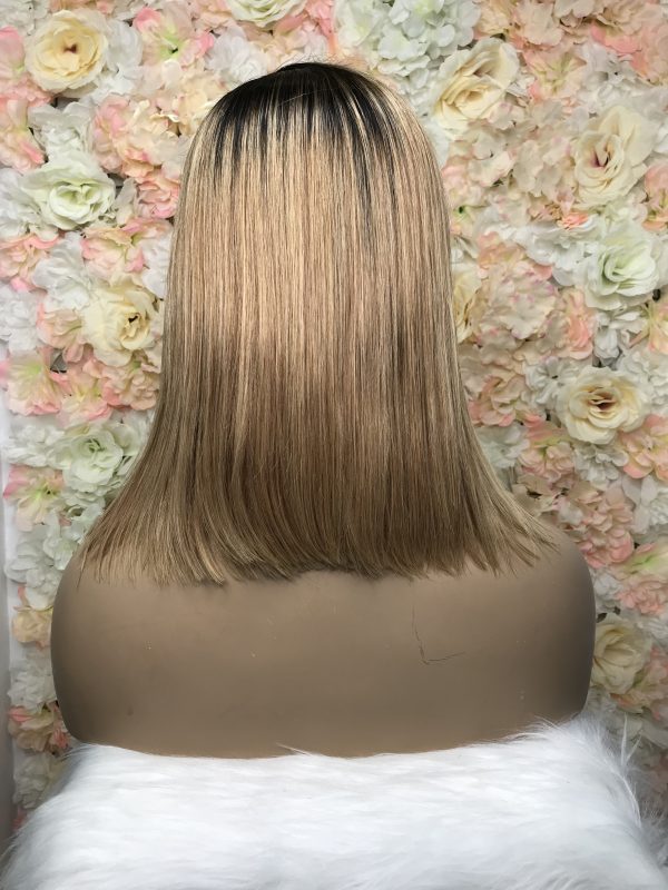 Keisha - Perruque Carré Bob Lisse Ombré Caramel