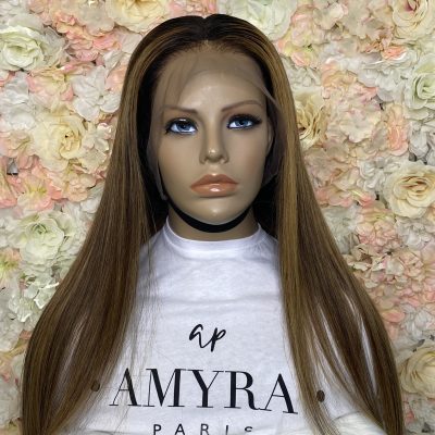 Kamélia – Perruque Lace frontal Lisse Blond Caramel Highlight